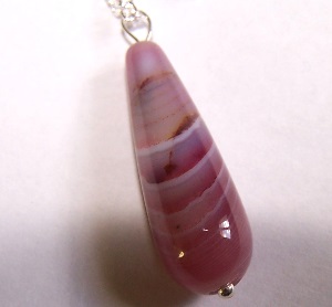 Collier Agate rose pale