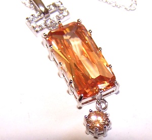 Collier Pendentif Cristal Orange