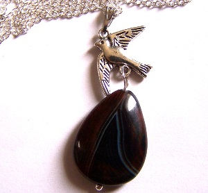 Collier Agate noire + colombe
