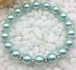 Bracelet Perles nacrées bleu clair