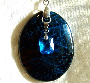 Collier Agate Noire bleu Cristal