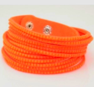 Bracelet orange clous orange fluo
