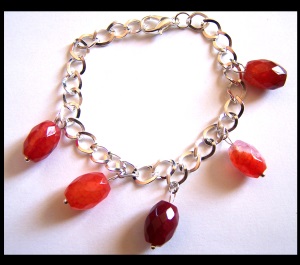 Bracelet perles Agates rouges roses